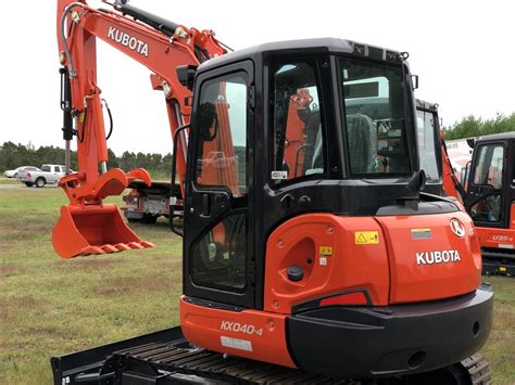 kubota mini excavator fuel primer|KX040.